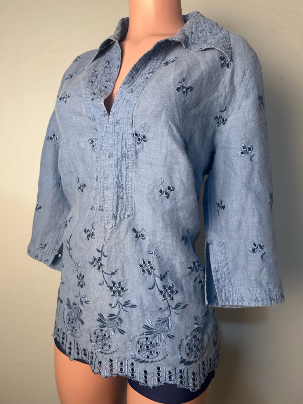 Avenue Women’s Top Tunic Embroidered Floral 3/4 Sleeve 100% Ramie Sz 14/16